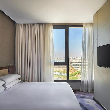 Crowne Plaza - West Cairo Arkan By Ihg 6th of October City 外观 照片 A bedroom at the hotel