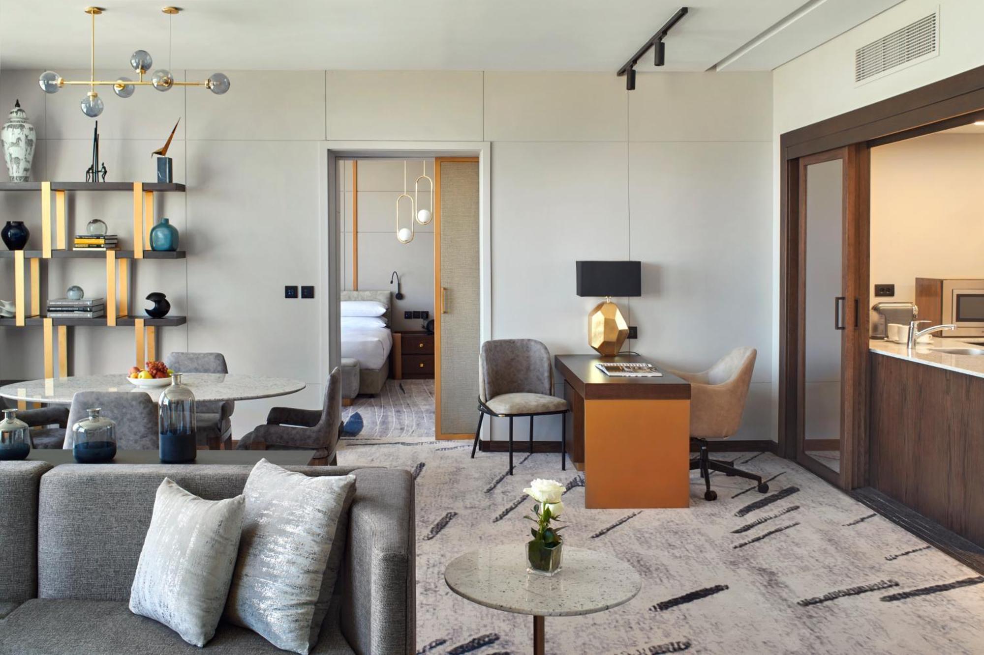 Crowne Plaza - West Cairo Arkan By Ihg 6th of October City 外观 照片 A suite at the hotel
